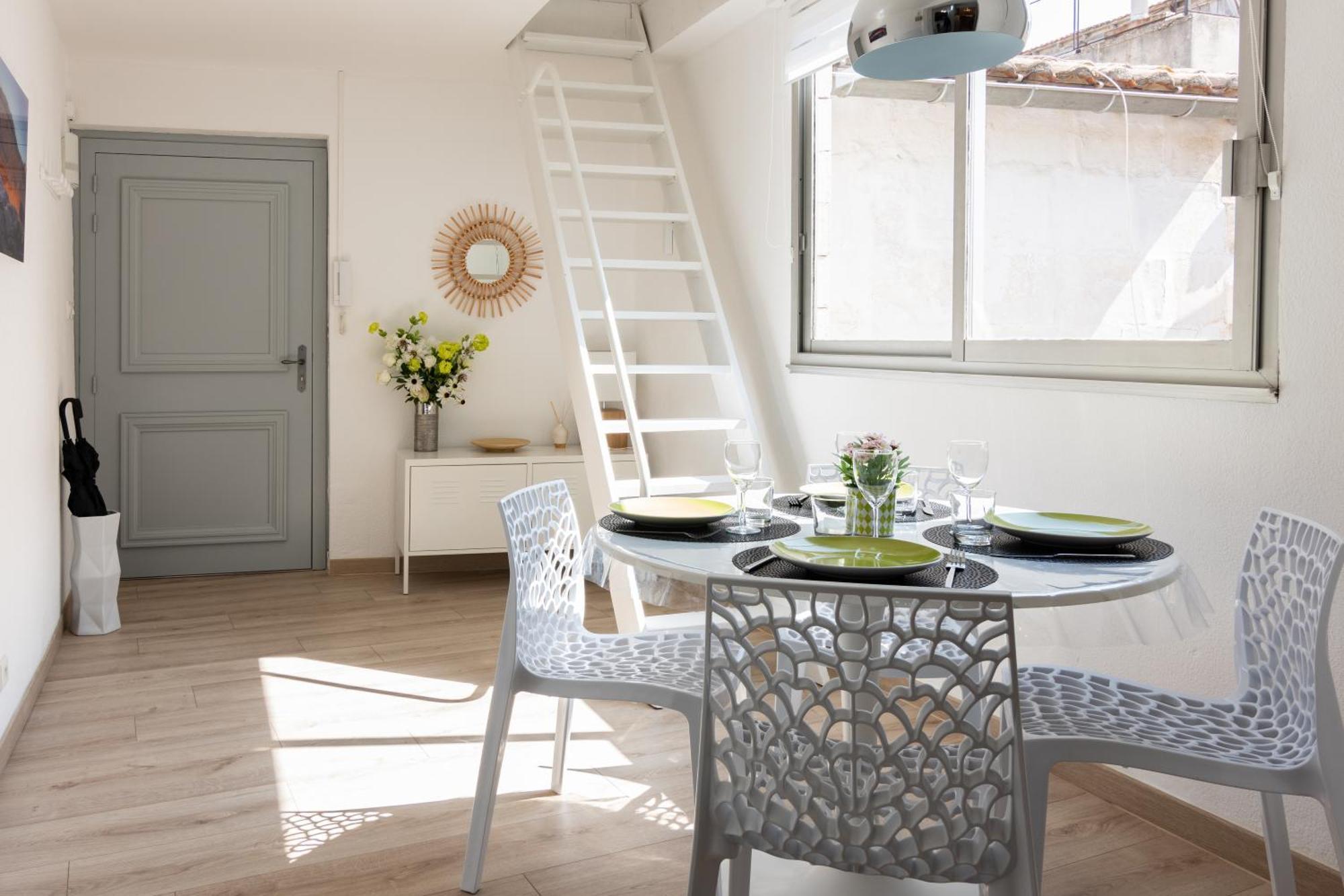 Arles Holiday - La Terrasse Экстерьер фото